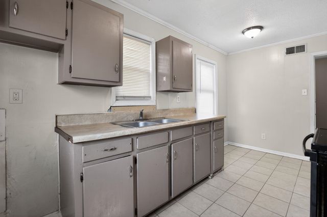 4118 WESTMONT RD, Memphis, TN 38109