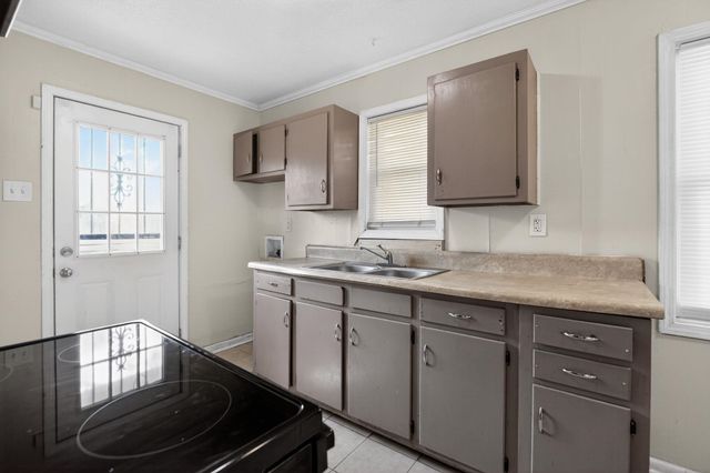 4118 WESTMONT RD, Memphis, TN 38109