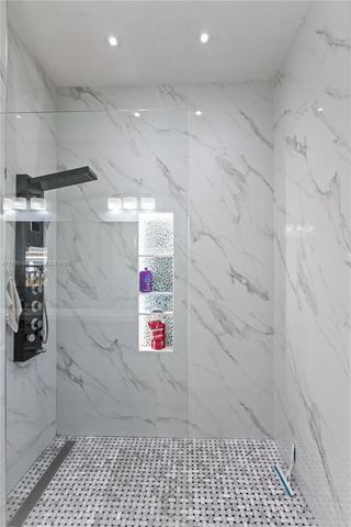 228 SW 4th St, Dania Beach, FL 33004