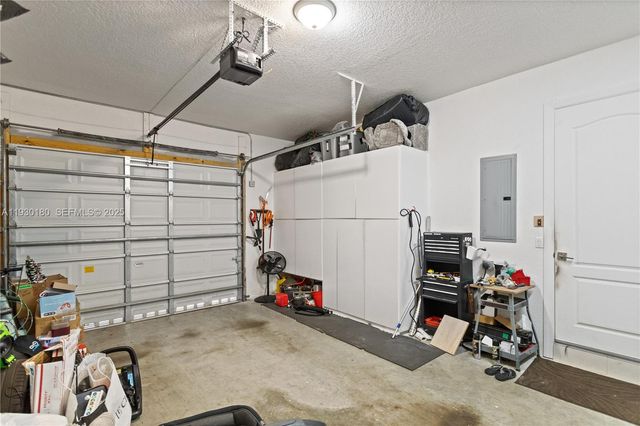 228 SW 4th St, Dania Beach, FL 33004