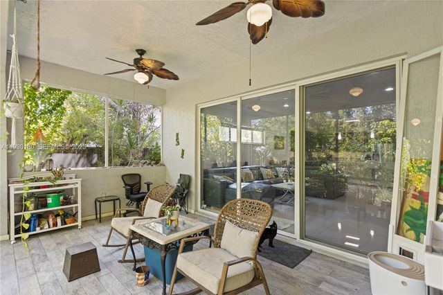 228 SW 4th St, Dania Beach, FL 33004