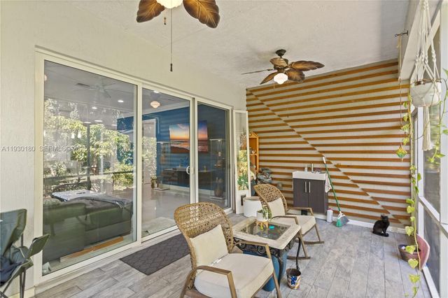 228 SW 4th St, Dania Beach, FL 33004