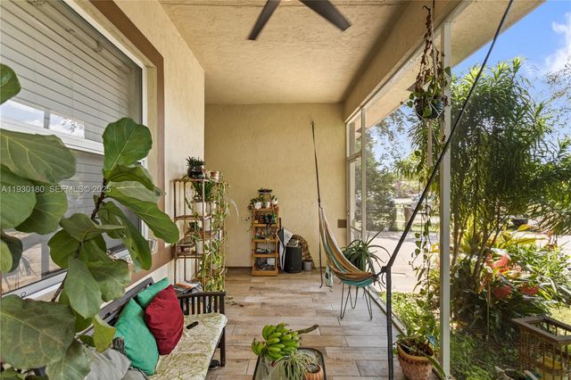 228 SW 4th St, Dania Beach, FL 33004