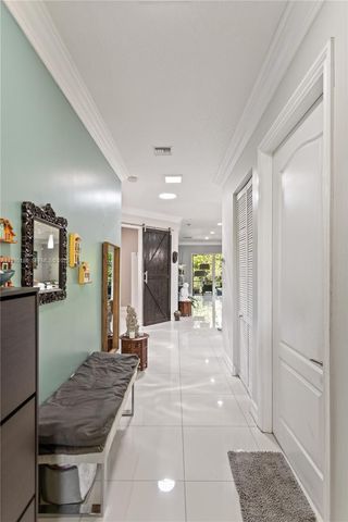 228 SW 4th St, Dania Beach, FL 33004