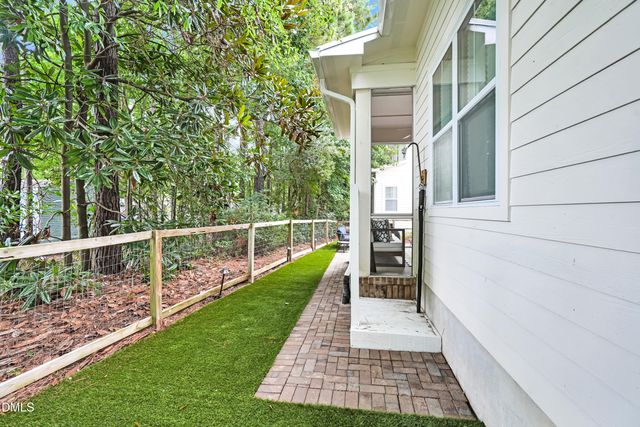 6027 Pine Laurel Drive, Wilmington, NC 28409