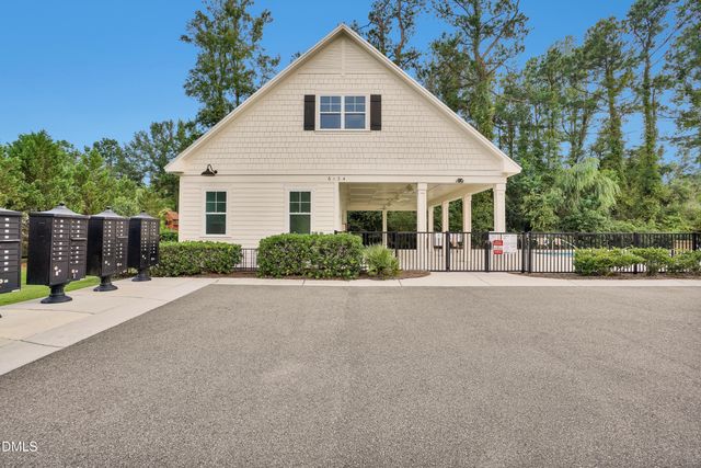 6027 Pine Laurel Drive, Wilmington, NC 28409