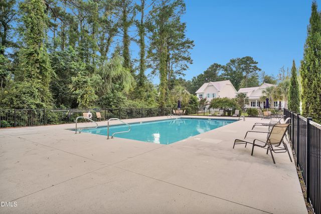 6027 Pine Laurel Drive, Wilmington, NC 28409