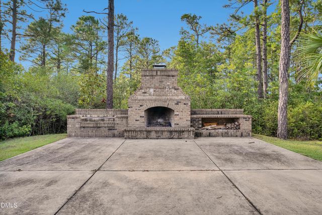 6027 Pine Laurel Drive, Wilmington, NC 28409