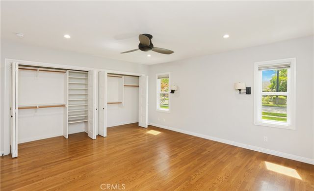 933 W Riviera Dr., Santa Ana, CA 92705