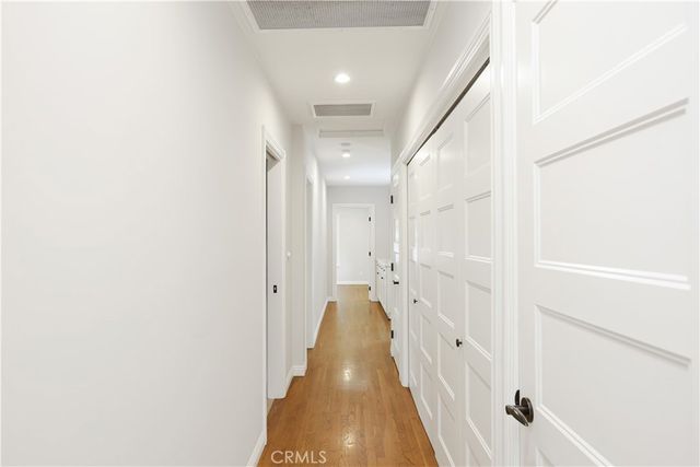 933 W Riviera Dr., Santa Ana, CA 92705