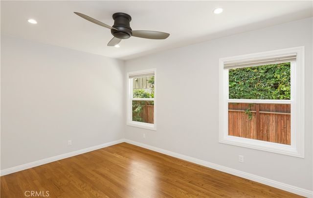 933 W Riviera Dr., Santa Ana, CA 92705