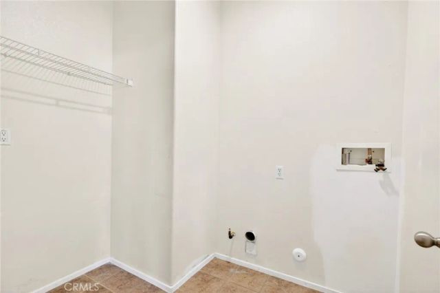 741 Amor, San Jacinto, CA 92582