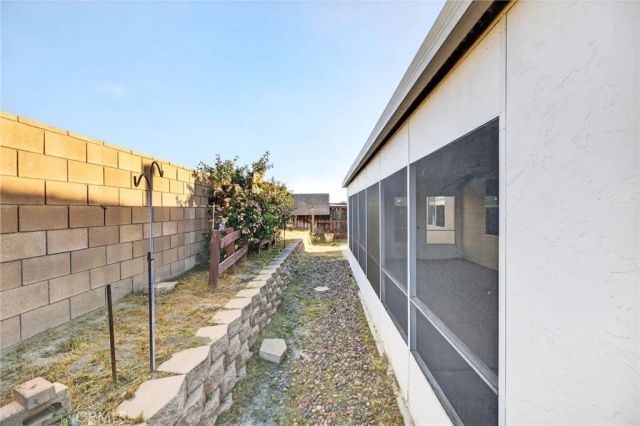 741 Amor, San Jacinto, CA 92582