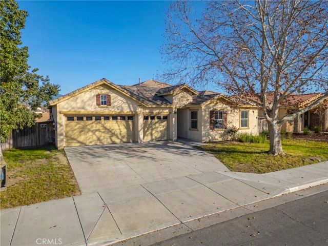 741 Amor, San Jacinto, CA 92582