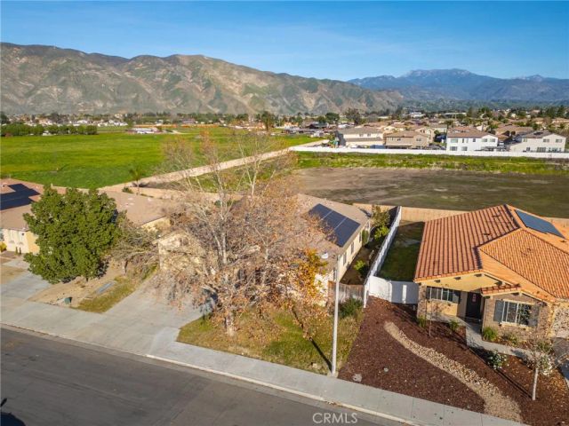 741 Amor, San Jacinto, CA 92582