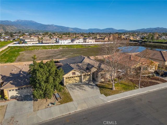 741 Amor, San Jacinto, CA 92582