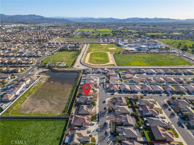 741 Amor, San Jacinto, CA 92582