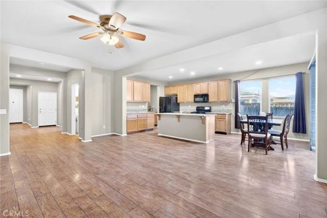 741 Amor, San Jacinto, CA 92582