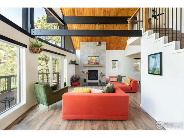 93 Pine Needle Rd, Boulder, CO 80304