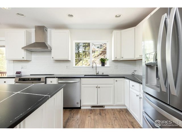 93 Pine Needle Rd, Boulder, CO 80304