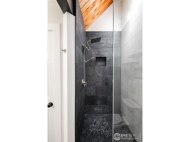 93 Pine Needle Rd, Boulder, CO 80304