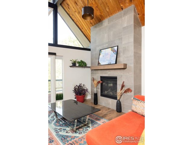 93 Pine Needle Rd, Boulder, CO 80304