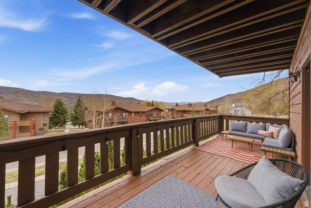 8231 MEADOWVIEW CT #K12, Snyderville, UT 84098