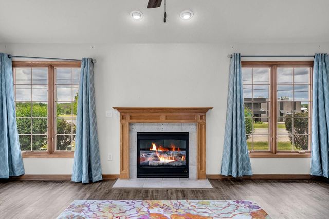 613 Annecy Park CIRCLE, Waterford, WI 53185