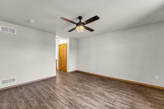 613 Annecy Park CIRCLE, Waterford, WI 53185