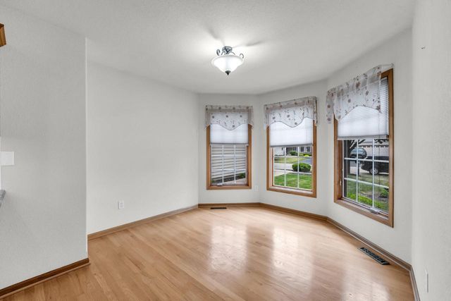 613 Annecy Park CIRCLE, Waterford, WI 53185