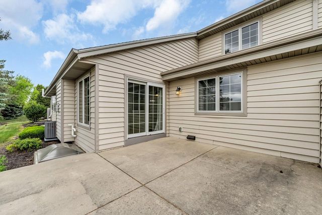 613 Annecy Park CIRCLE, Waterford, WI 53185