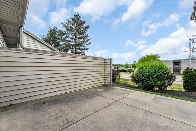 613 Annecy Park CIRCLE, Waterford, WI 53185