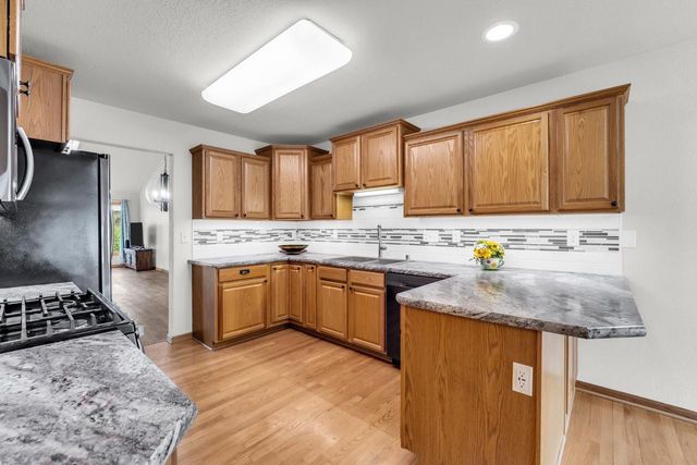 613 Annecy Park CIRCLE, Waterford, WI 53185