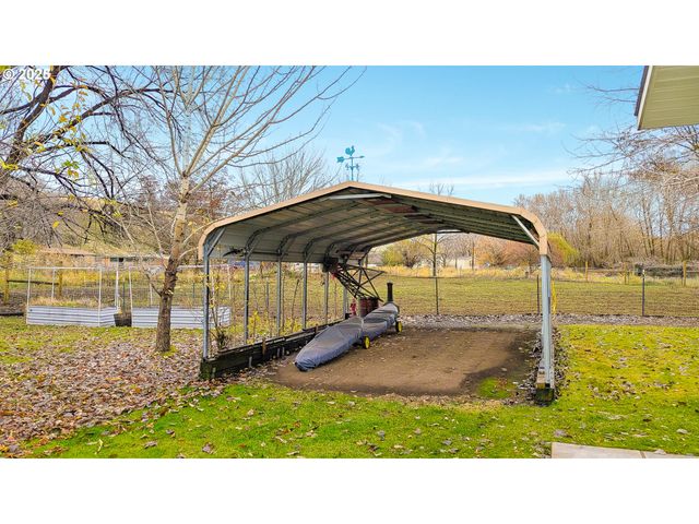 82449 ROSEBROOKE Rd, Milton Freewater, OR 97862