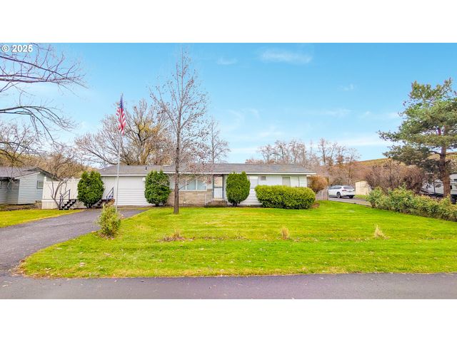 82449 ROSEBROOKE Rd, Milton Freewater, OR 97862