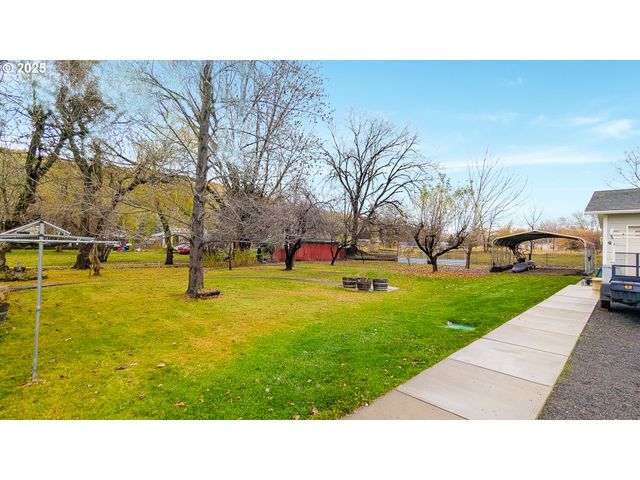 82449 ROSEBROOKE Rd, Milton Freewater, OR 97862