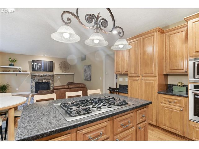 14525 Se DUKE St, Portland, OR 97236