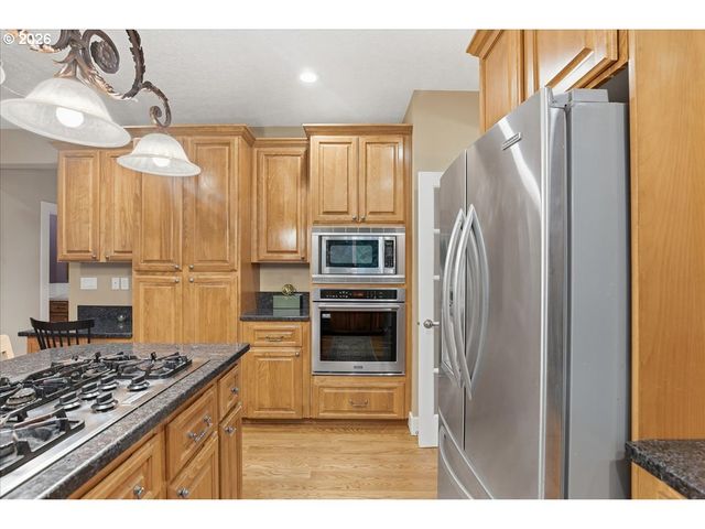 14525 Se DUKE St, Portland, OR 97236