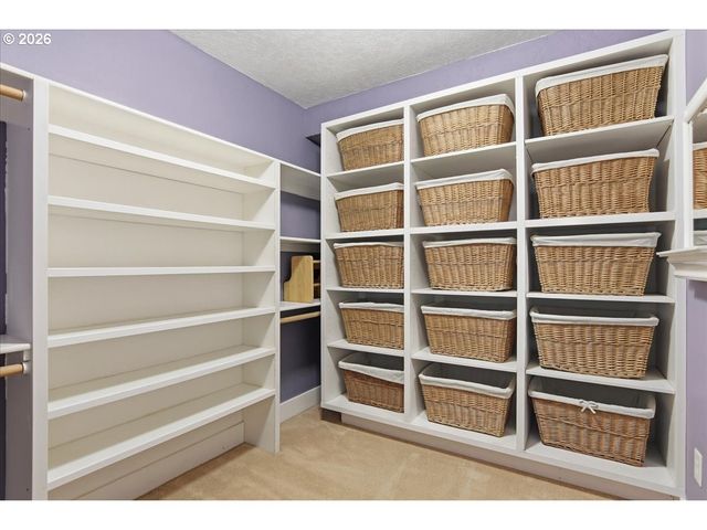 14525 Se DUKE St, Portland, OR 97236