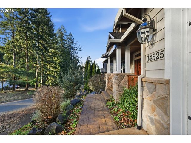 14525 Se DUKE St, Portland, OR 97236