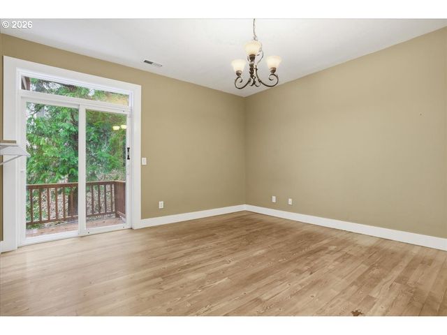 14525 Se DUKE St, Portland, OR 97236