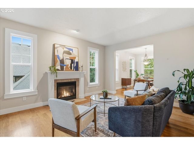 14525 Se DUKE St, Portland, OR 97236