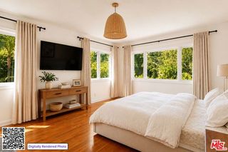 8935 Hollywood Hills Road, Los Angeles, CA 90046