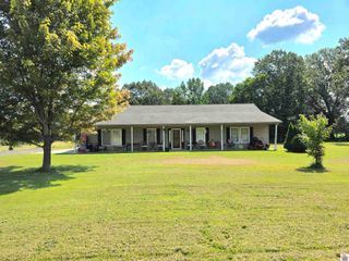 280 Fox Road, Murray, KY 42071
