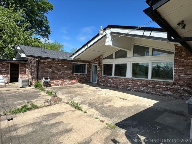 532 Ridgewood Drive, Pryor, OK 74361