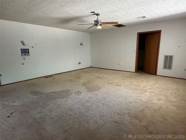 532 Ridgewood Drive, Pryor, OK 74361