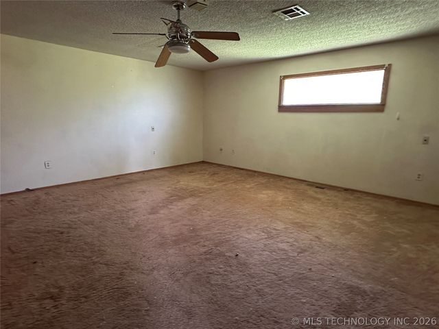 532 Ridgewood Drive, Pryor, OK 74361