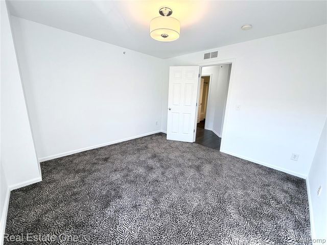 7211 Addington Drive, Walled Lake, MI 48390