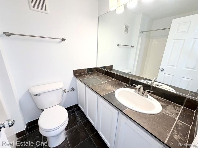 7211 Addington Drive, Walled Lake, MI 48390