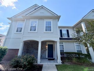 7211 Addington Drive, Walled Lake, MI 48390